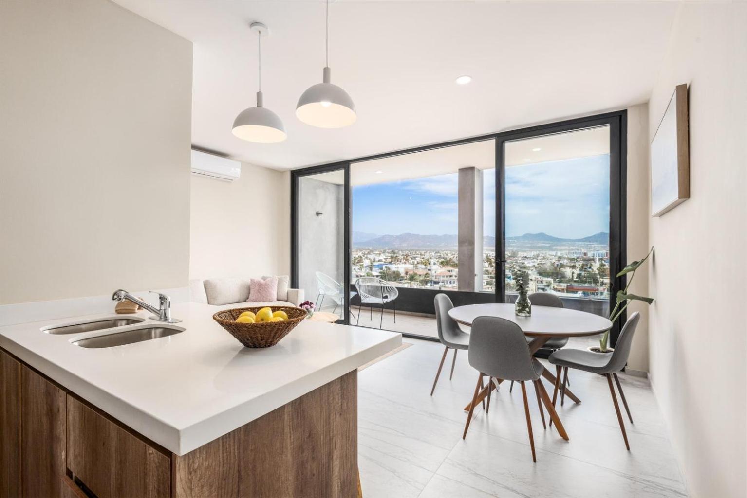 Oceans Point By Baja Toms *